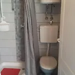 Miniature House For Two يزيرا