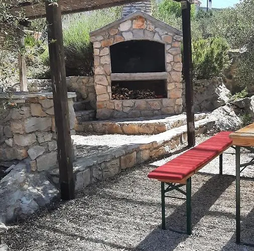 Miniature House For Two Lodge *