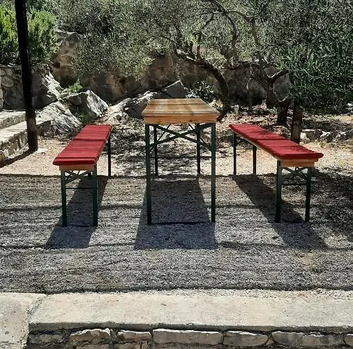 Miniature House For Two Lodge